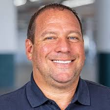 Derek Harada's Instagram, Twitter & Facebook