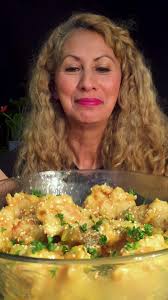 Como Decorar Una Piña Con Bocaditos Colombia