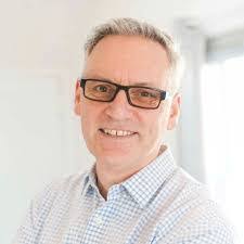 Lou Peacock's Instagram, Twitter & Facebook