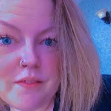 Desiree Dawn Arnett (@desiree.dawn.arnett)