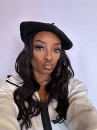 Kelli Snyder (@hellomrssnyder)