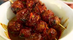 Bakso sapi ayam bisa jadi lahan penghasilan yang menjanjikan jika anda memang fokus terjun pada bisnis ini. Bakso Bakar Pak Man Malang Lezat Dan Pedasnya Bikin Ketagihan Youtube