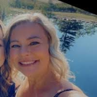 Mary Resch's Instagram, Twitter & Facebook