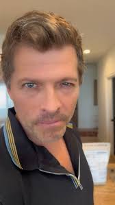 This guy was really corny.