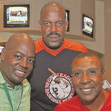 JoJo blames tangled Web for eatery woes