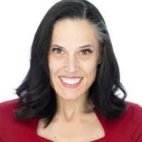 Jen Morse's Instagram, Twitter & Facebook