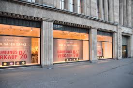 Eli sate (22.10.2017 16:44) good design stuff. Ein Traditionshaus Verschwindet Lokalburo Dusseldorf