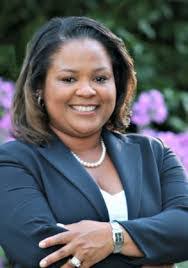 Mary Gutzler's Instagram, Twitter & Facebook