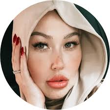 Tigerlily and her tragic past are revealed. Her family was poisoned and  killed...See details in the comments🐴 🤗 ♥️