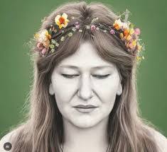 Lisa Senne's Instagram, Twitter & Facebook