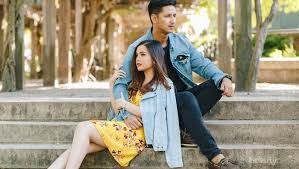 Prewedding casual biasanya dilakukan setelah menggunakan baju adat bali atau baju gaun modern. Contoh Prewedding Casual Ala Warna Photo Indonsia Tahun 2020