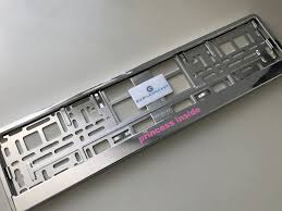 Princess Inside Bedruckter Chrome Kennzeichenhalter Mit Individuellem Aufdruck Nach Kundenwunsch Deinen Ei Nummernschildhalter Kennzeichenhalter Halterung