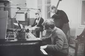Professionally an ear, nose, and throat specialist, komeda composed and. Aquanet Jazz Festival Kszysztof Komeda