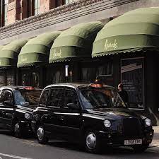 صباح الخير من بي بي سي عربي هنا لندن بالصور لندن بي بي سي عربي london harrods blackcab bbcsnapshot photo by oli scarff getty images