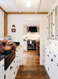 Strap Hinge Hardware On The Cabinetry In The Lovely And Spacious Butler S Pantry Home Kitchens Apartment Kitchen Home