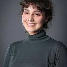 Anna Tomaselli's Instagram, Twitter & Facebook