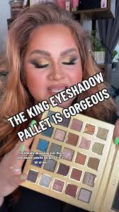 How beautiful is this eyeshadow pallet though!? Its stunning a mix of  neutral shades, shimmers and glitters. The pigmentation is spot