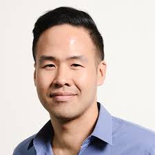 Damon Lau's Instagram, Twitter & Facebook