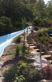 It is the county seat of alexander county. Sun Crest Water Park