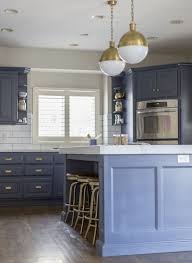 Browse 80 navy blue backsplash on houzz whether you want inspiration for planning navy blue backsplash or are building designer navy blue backsplash from scratch, houzz has 80 pictures from the best designers, decorators, and architects in the country, including next project studio and laura garner. Blue Kitchen Cabinets Kitchen Remodel Kitchen Design Cape Cod Kitchen Remodel