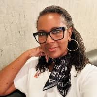 20+ "Angela Maiden" profiles