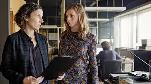 Gestern gestand meret becker zudem, dass ihre tochter lulu zumindest in einem bereich in ihre fußstapfen. Tatort Meret Becker Alias Nina Rubin Versteht Die Liebe Nicht Express De