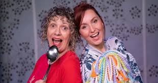 MI MADRE, SERRAT Y YO · Obra de Teatro · PLOT POINT