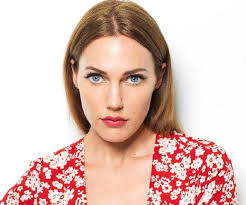 Muhteşem yüzyıl dizisinde canlandırmış olduğu hürrem sultan karakteri ile bilinmektedir. Meryem Uzerli Biography Facts Childhood Family Life Achievements