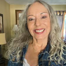 Happy Sunday. Aren't you thankful for God's grace? We love you all.