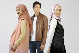 Surga yang tak dirindukan 2 (2017). Surga Yang Tak Dirindukan 2 Jadi Film Indonesia Pertama Yang Tembus 1 Juta Penonton Tahun Ini Tabloidbintang Com