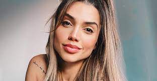 Paula amorim barbosa's birth flower is carnation. Ex Bbb Paula Amorim Surpreende Ao Mostrar Os Primeiros Resultados Da Transicao Capilar Raiz Esta Toda Cacheada