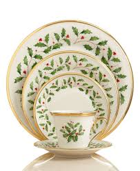 Lenox Dinnerware Holiday 5 Piece Place Setting Fine China Dining Entertaining Macy S Christmas China Christmas Dinnerware Holiday Dinnerware