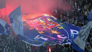 Fc porto's supporters gather at the estádio do dragão, the city's ultramodern stadium that opened in 2003. A Bola Dragoes Deixam Certeza Para O Classico Fc Porto