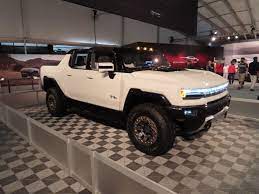 The hummer ev3x will debut in fall price notwithstanding, we're beyond excited to get behind the wheel of the new hummer as an. Gmc Hummer Ev Wikipedia