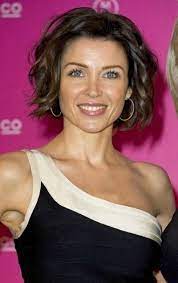 Dannii Minogue Cute Medium Length Messy Curls Celebrity Short Hair Hair Styles Short Curly Hairstyles For Women