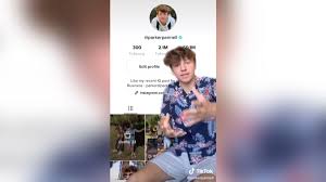 Tiktok Users Panic As Trump Admin Considers Banning App Cnn Tiktok users in the uk are concerned over the app's future after hong kong's ban decision.