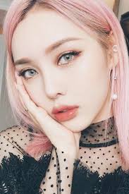 Shape Your Brows Straight Across Naturallook Lipgloss Want To Try On Kore Makeupbrushesholder Korean Makeup Look Korean Makeup Tips Korean Makeup