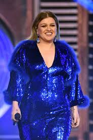 Kelly Clarkson Acm Awards Performance With Jason Aldean April 7 2019 Star Style