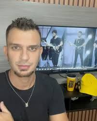 Venham conhecer nosso mais novo integrante…, ., Me chamo Douglas Arend  Brum, tenho 34 anos sou de SC/ Araranguá . , ., Gostaria de agradecer a  hospitalidade de todas as meninas em me receber no FC ...