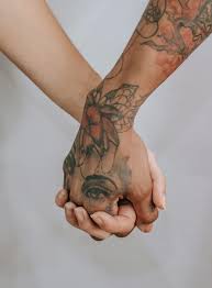 One such use is to tattoo alzheimer patients with their name, so they may be easily identified if they go missing. Blog Ink Me Ch Finde Die Besten Tattoo Studios Deiner Stadt