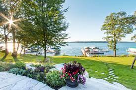 Rentals.com was built with parents in mind. Lake Houses Geneva Lakefront Realty