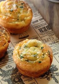 לחמניות שום ופרמזן מהירות הכנה Food Savoury Food Recipes