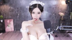 精品推荐CC直播颜值天花板『小恩雅』 剧情奶凶女仆被调教多视角脱衣扣B揉奶舔手指- 91热爆