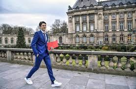 Klik hieronder op hey, dit ben ik! en maak van deze pagina jouw persoonlijke portfolio. Designers Against Aids By Beauty Without Irony On Twitter Conner Rousseau The New Young Leader Of The Sp A Party In Belgium Went To Meet Our King Wearing A Fancy Suit And A