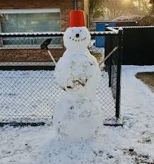 See the translation of sneeuwman with audio pronunciation, conjugations, and related words. Beringen De Sneeuwman Internetgazet