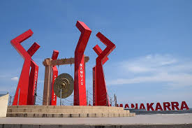 Kendari diresmikan sebagai kotamadya (kini kota) dengan uu ri no. Hari Ini 16 Tahun Lalu Sulawesi Barat Resmi Memisahkan Diri Dari Provinsi Sulawesi Selatan