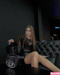 Порно слив голой Госпожи Эвелин