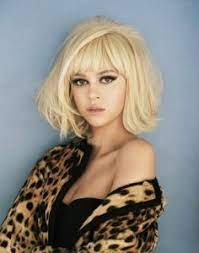 Hairstyle Trends For 2018 Black Hair With Blonde Highlights Medium Hair Styles Short Hair Styles