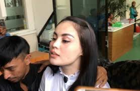 Bersama pengacara tv3, kelab disney malaysia. Tertawakan Isu Selingkuh Pengacara Jennifer Dunn Faisal Harris Itu Setia Okezone Celebrity