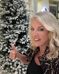 From all of us at HSN to you, we wish you a Merry Christmas!❤️🎄✨ 📸: Bobbi  Ray Carter